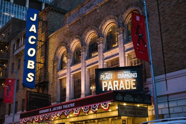 Parade-Jacobs